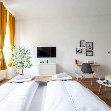 Lite 1Br Near Metro & Center By Hm Apartment Viena Exterior foto